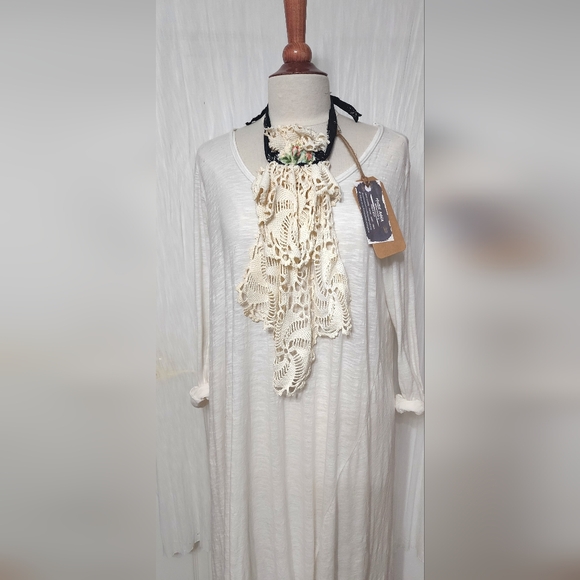 MOSSIE ANNA ARTISAN DESIGN Accessories - JABOT OOAK MOSSIE ANNA ARTISAN DESIGN NWT